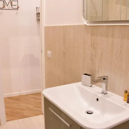 Giulia By Adg Apartment Rome
